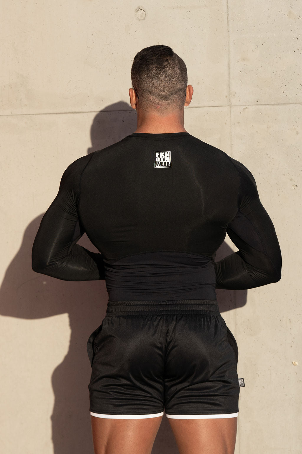 PUMPD | Men's Long Sleeve Compression Gym Top / Rashie | Black